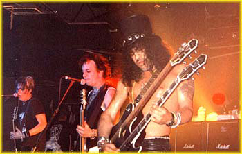 SLASH, Johnny and Keri Onstage in the UK