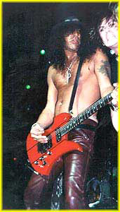 SLASH and his B.C.Rich Mockingbird