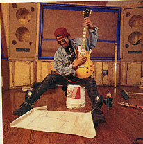 SLASH Playing In Studio